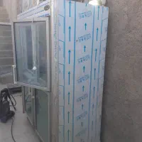 یخچال فریزر و ویترینی .باسکول ۵۰۰کیلویی ومرغ بر|فروشگاه و مغازه|یزد, |دیوار