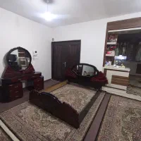 تختخواب دو نفره  با میز آرایش و صندلی مربوطه