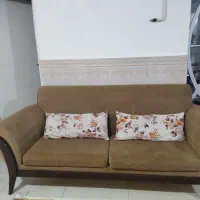 تمیز بدون سوختگی و پارگی با جلو مبلی و میز عسلی
