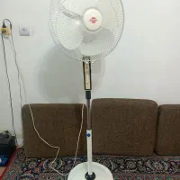 پنکه پارس خزر پایه دار مرتب و سالم موتور مسی|پنکه و تصفیه‌کنندهٔ هوا|شیراز, شهرک بهار|دیوار