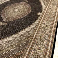 فرش دستبافت خوی گل ابریشم