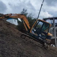 اجاره مینی بیل زنجیری باپیکور