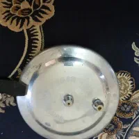 زودپز نو|ظروف پخت‌وپز|کاشان, باغ ماجد|دیوار