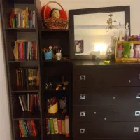 دراور چوبی و کتابخانه