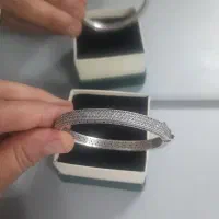 دستبند نقره شیک نگین دار