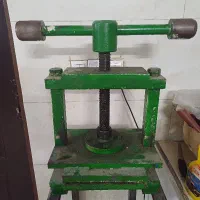 پرس دستی صحافی