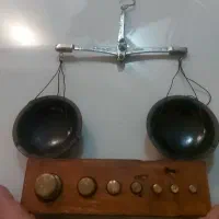 ترازو روسی زرگری قدیمی سنگ برنجی وزنه طلا کفه ای