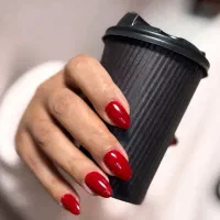 مدل رایگان کاشت ناخن زیر نظر مربی