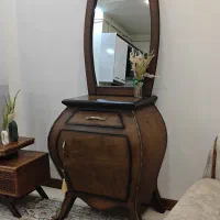 کنسول و آینه