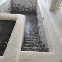 شستشو استخر و حیاط ونظافت‌ منزل