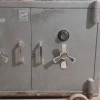 گاو صندوق زیر ویترینی کاوه در حد نو