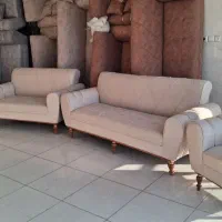 مبل  بیا ازتولیدی بخر به رنگ دلخواه اماده هم دارم