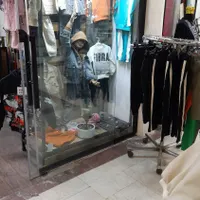 به یک فروشنده خانم جهت ‌کار در مغازه پوشاک بچگانه|استخدام بازاریابی و فروش|تهران, مسعودیه|دیوار