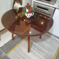 میز نهار خوری بدون صندلی