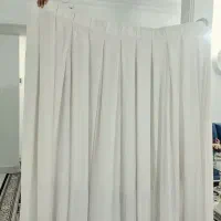 پرده و پشت دری
