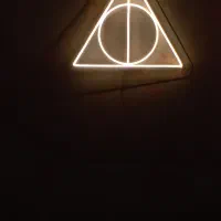 تابلو نئون طرح هری پاتر و یادگاران مرگ