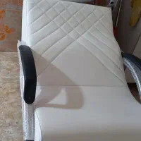 تجهیزات سالن زیبایی|آرایشگاه و سالن‌های زیبایی|گرمسار, |دیوار