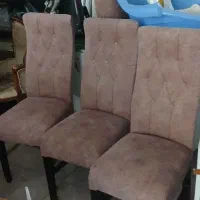 تعدادی صندلی