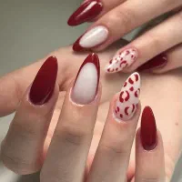 کاشت ناخن 300 ترمیم ناخن 250 لمینت 230