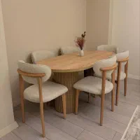 میز نهارخوری مدل آرکا