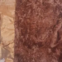 روتختی .یک جفت روبالشی وملحفه رو تشک