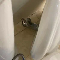 سنگ روشویی و شیر