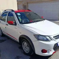 کوئیک R سفید قرمز