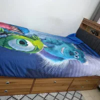 تخت عرض ۱۲۰