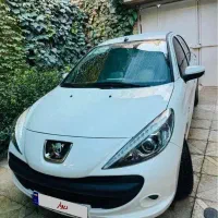پژو 207 اتوماتیک ارتقاء یافته 1403 سقف فلز|خودرو سواری و وانت|اصفهان, فرهنگیان|دیوار