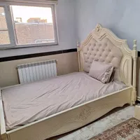 تخت دو نفره با کمد و تشک