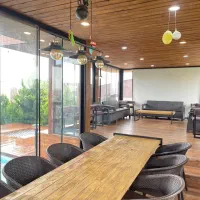 اجاره روزانه ویلا با استخر روباز کد 21431|اجارهٔ کوتاهمدت آپارتمان و سوئیت|دماوند, دماوند|دیوار