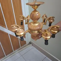 ۲عدد لوستر برزن ۴ شاخه|لوستر و چراغ آویز|شیراز, شهرک والفجر|دیوار