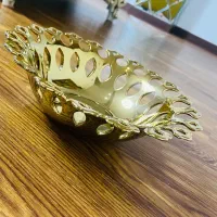 میوه خوری طلایی