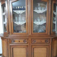 بوفه و ویترین