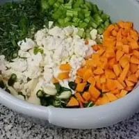 سبزیجات آماده سبزینه وپخت نان تازه