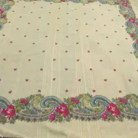 سلام یه شال سنتی قدیمی به فروش میرست