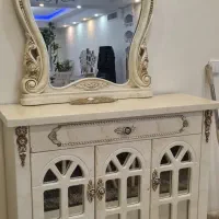 کنسول و آینه در حد نو