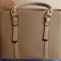 کیف نووزیبا وگل مناسب هدیه