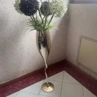گل با گلدان
