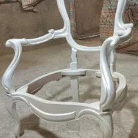 کارگر زیرکاردرار رنگ کاری