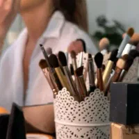 خدمات میکاپ