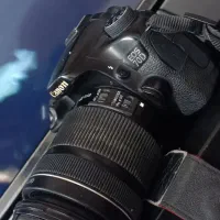 دوربین canon 70D