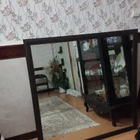 صندلی میز و اینه