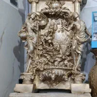 ساعت ایستاده آبنما دار