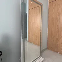 ایینه ایستاده