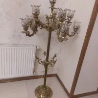 آباژور کنار سالنی