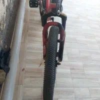 سلام یک عدد دوچرخه ۲۴ است به فروش  میرسد