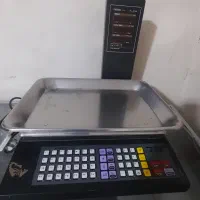 یخچال ویترینی و ترازو دیجیتال پند|فروشگاه و مغازه|قزوین, |دیوار