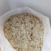 نان خشک خشک بدون ذره آیی آشغال