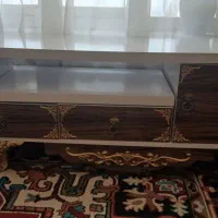 میز تلوزیون در حد نو